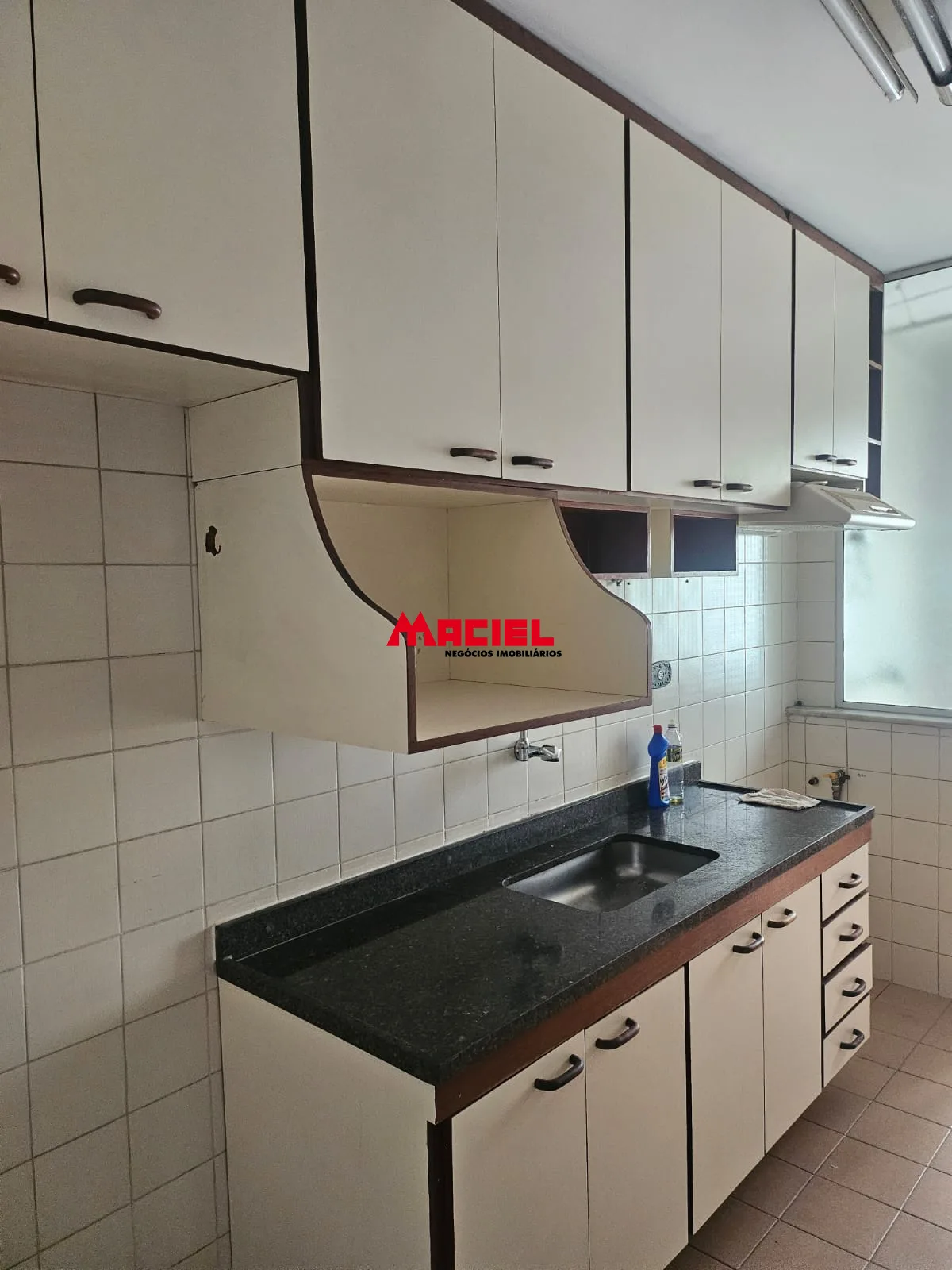Alugar Apartamento / Padr&atilde;o em S&atilde;o Jos&eacute; dos Campos R$ 2.500,00 - Foto 12