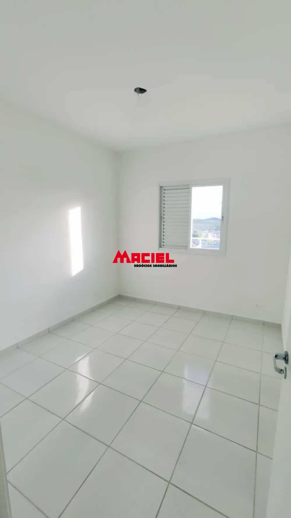 Alugar Apartamento / Padr&atilde;o em S&atilde;o Jos&eacute; dos Campos R$ 1.600,00 - Foto 11