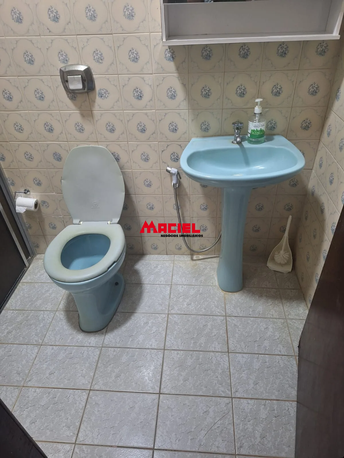 Alugar Casa / Padr&atilde;o em S&atilde;o Jos&eacute; dos Campos R$ 2.350,00 - Foto 6