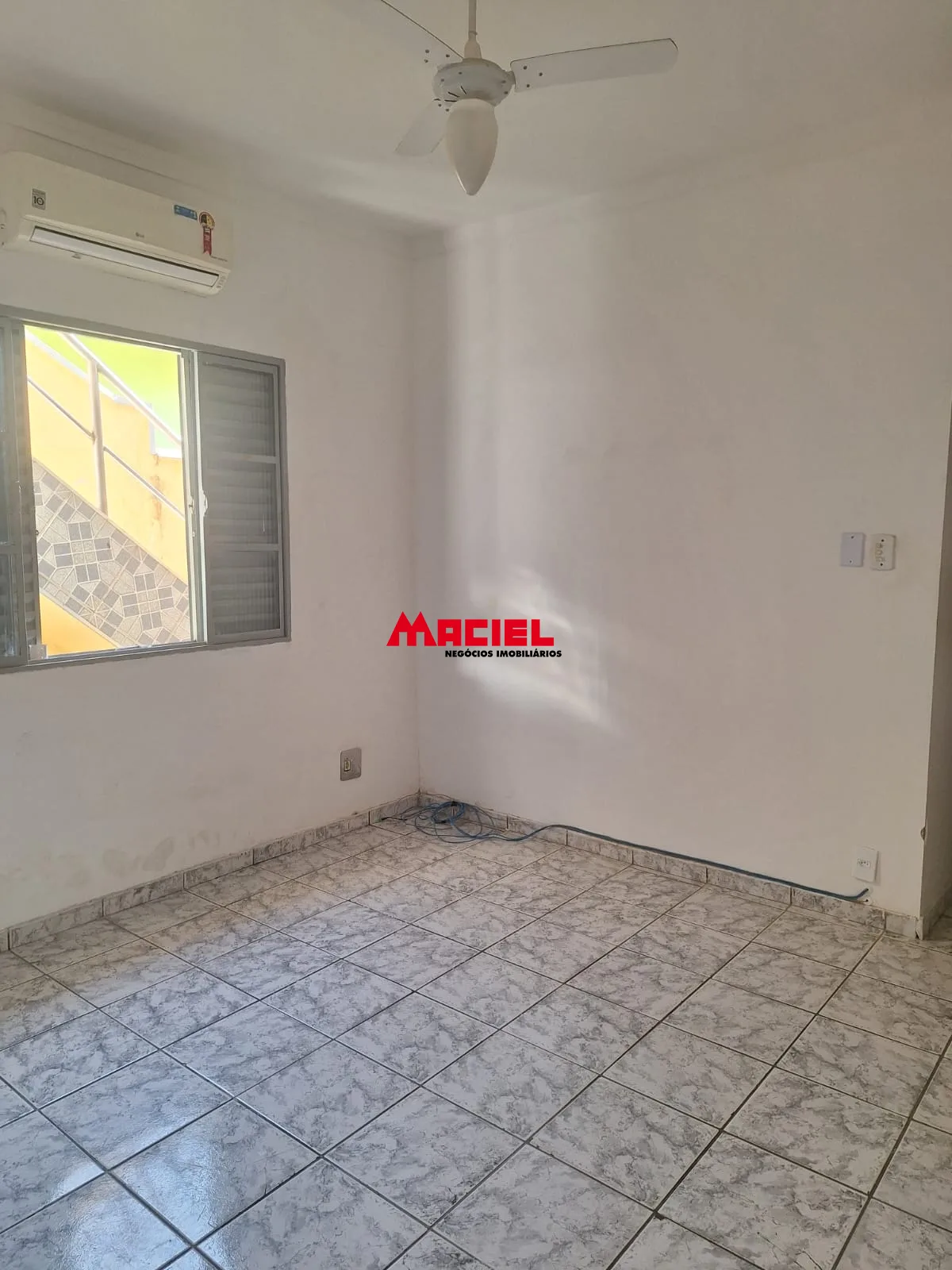 Alugar Casa / Padr&atilde;o em S&atilde;o Jos&eacute; dos Campos R$ 2.350,00 - Foto 9