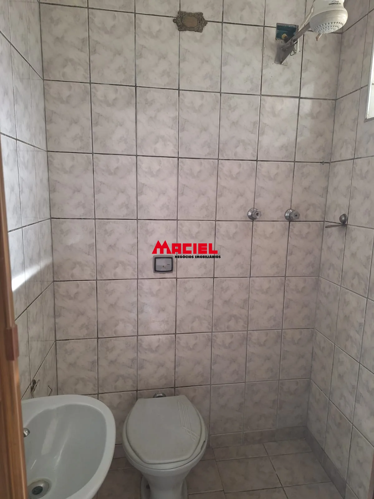 Alugar Casa / Padr&atilde;o em S&atilde;o Jos&eacute; dos Campos R$ 2.350,00 - Foto 10