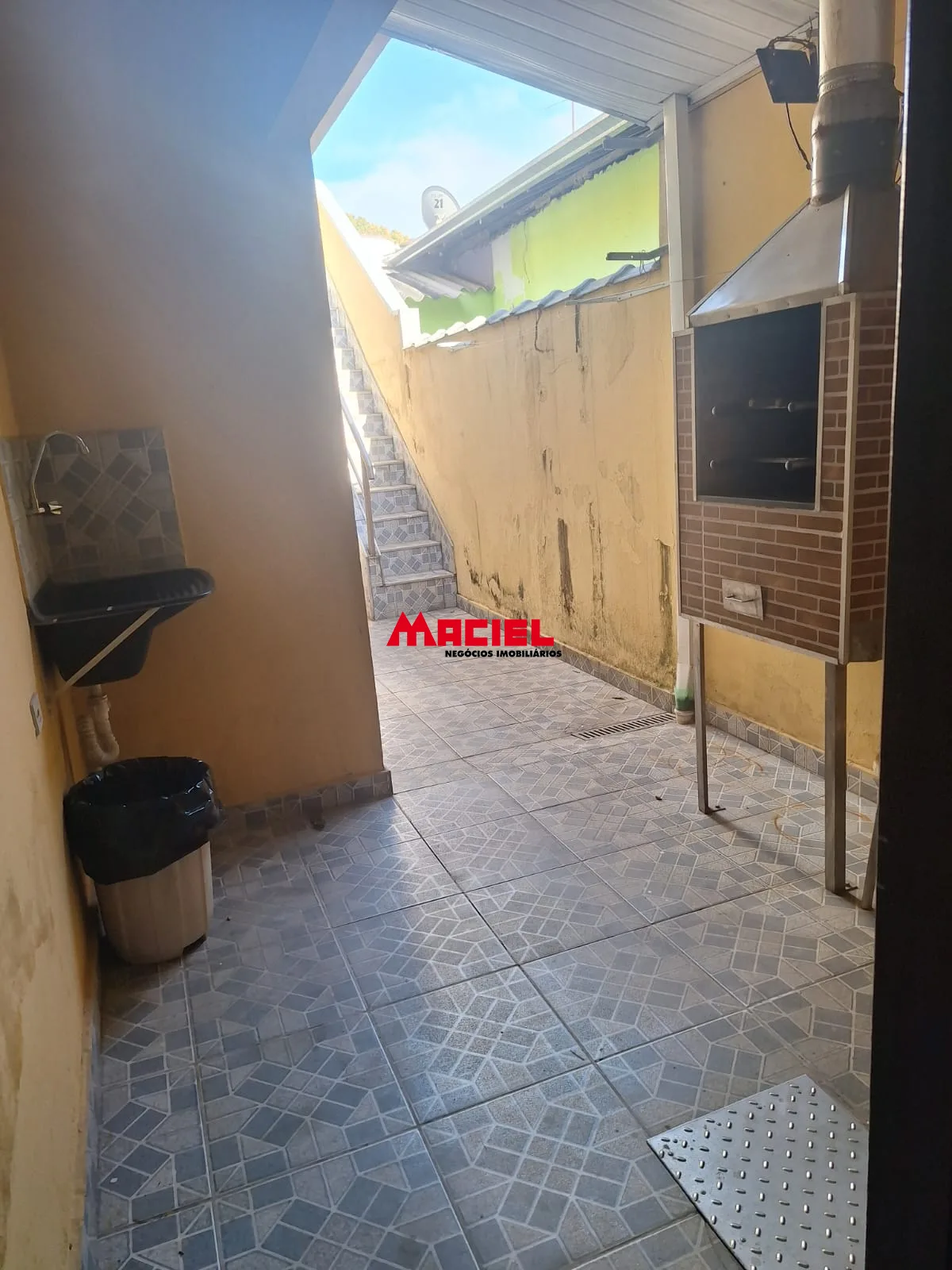 Alugar Casa / Padr&atilde;o em S&atilde;o Jos&eacute; dos Campos R$ 2.350,00 - Foto 18