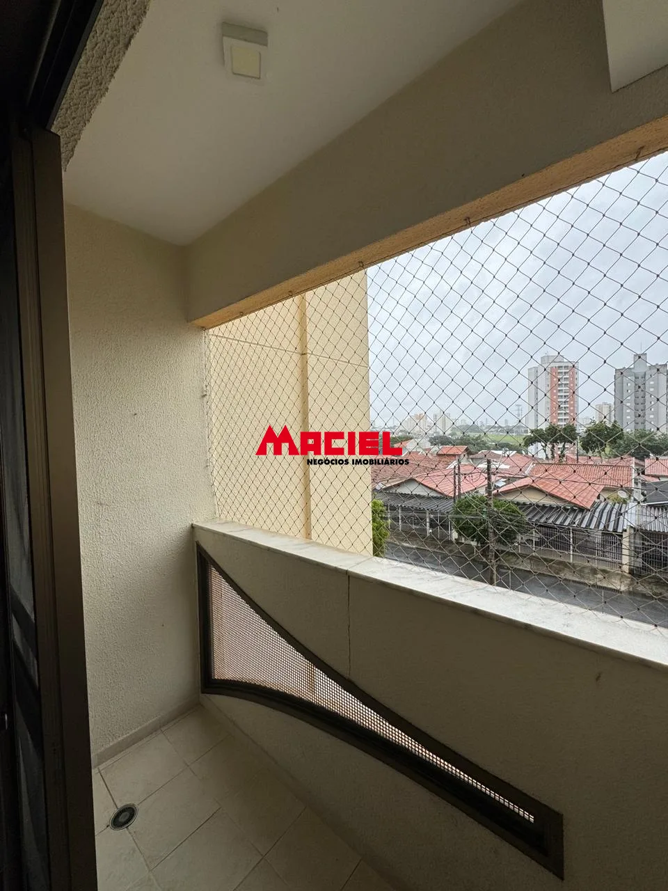 Alugar Apartamento / Padr&atilde;o em S&atilde;o Jos&eacute; dos Campos R$ 3.000,00 - Foto 4