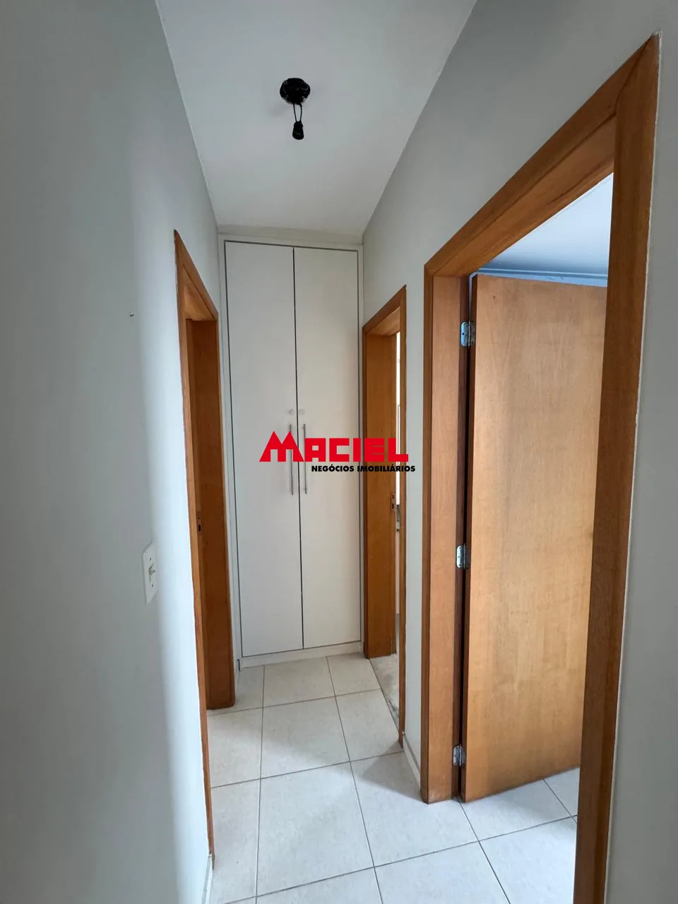 Alugar Apartamento / Padr&atilde;o em S&atilde;o Jos&eacute; dos Campos R$ 3.000,00 - Foto 12