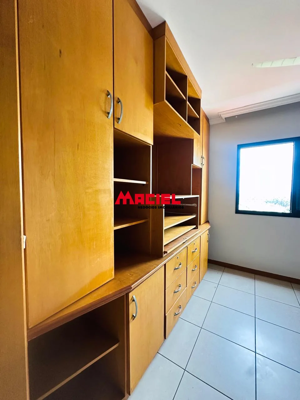 Alugar Apartamento / Padr&atilde;o em S&atilde;o Jos&eacute; dos Campos R$ 4.300,00 - Foto 17