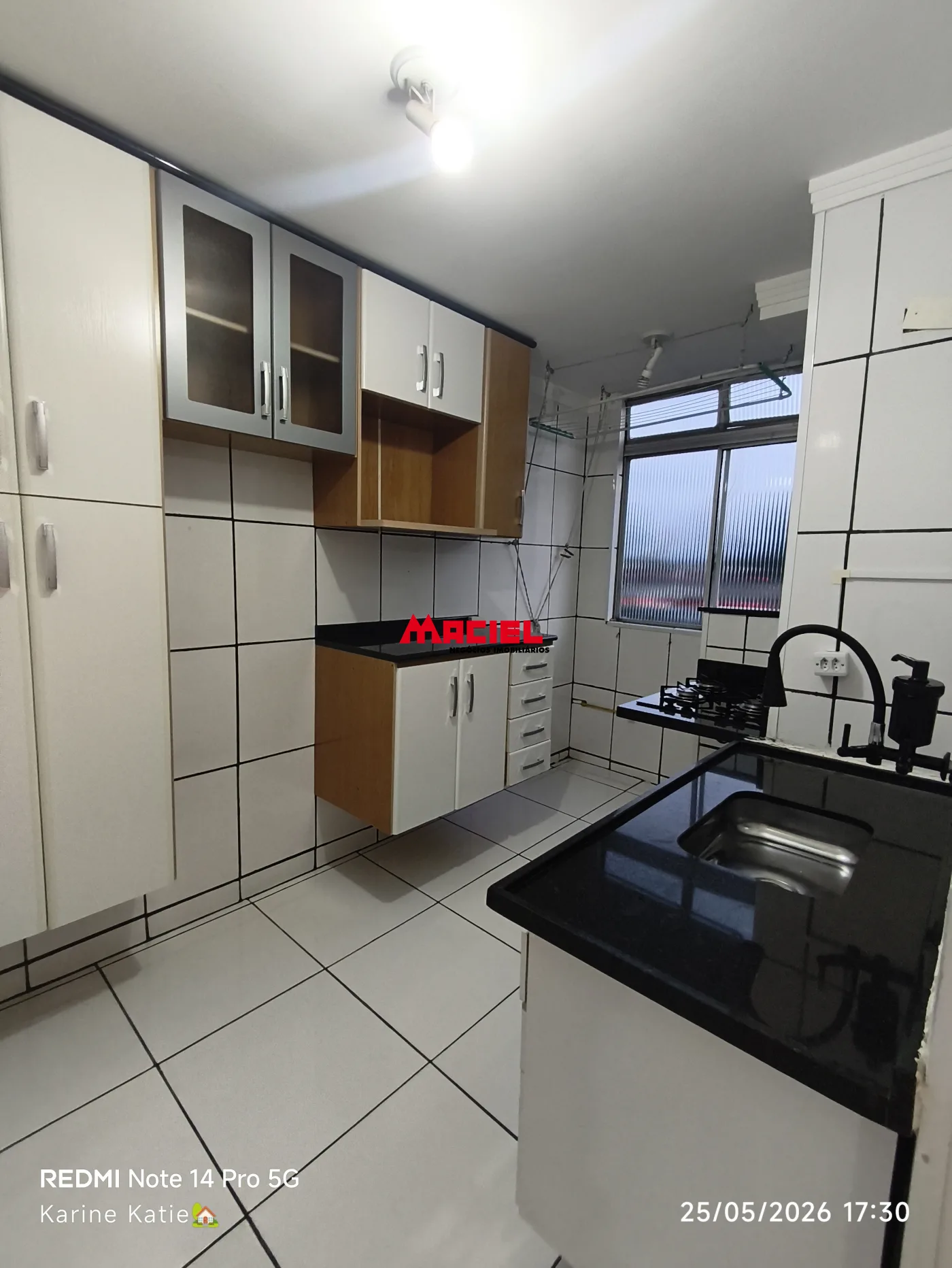 Alugar Apartamento / Padr&atilde;o em S&atilde;o Jos&eacute; dos Campos R$ 1.500,00 - Foto 1