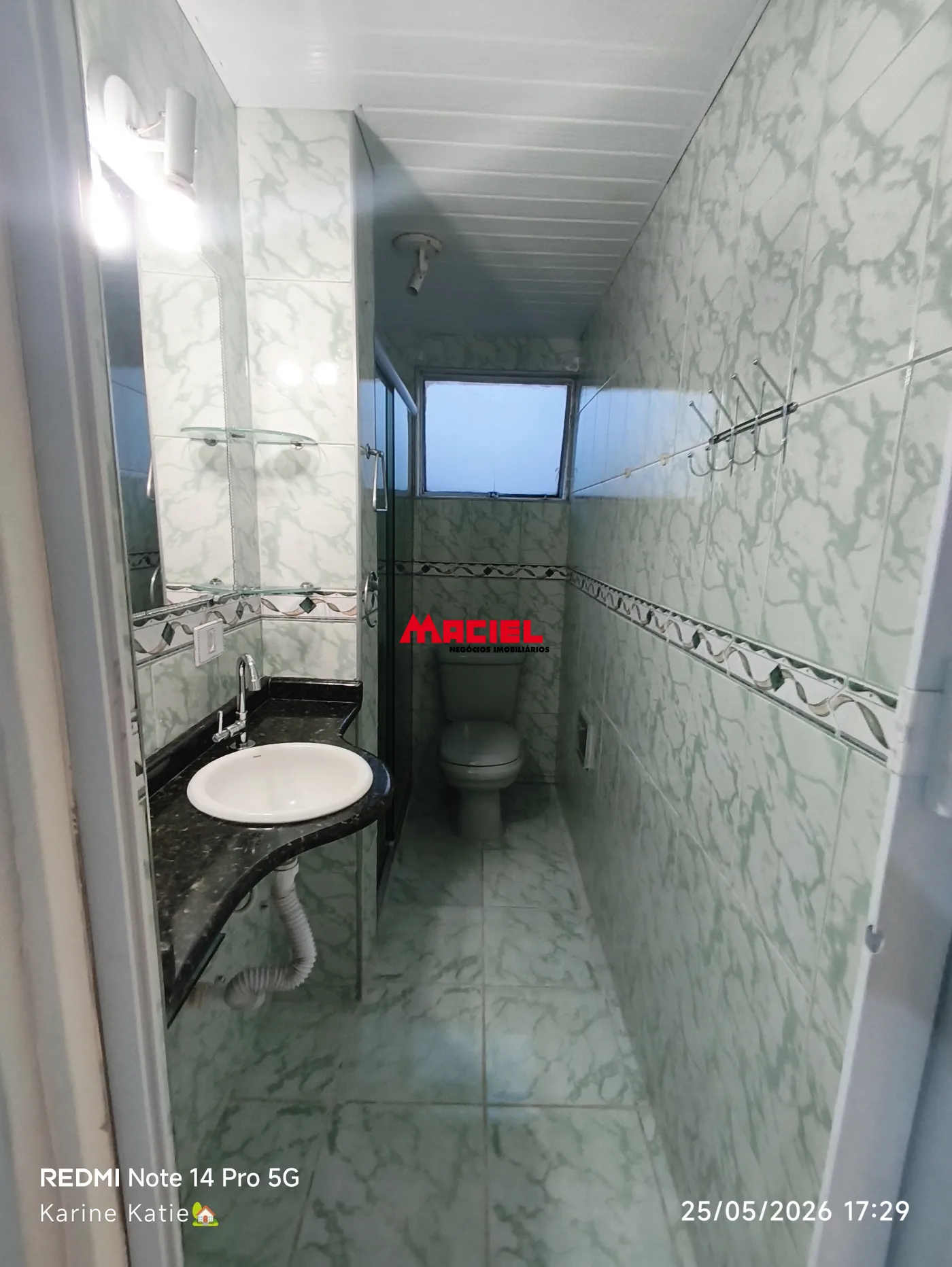 Alugar Apartamento / Padr&atilde;o em S&atilde;o Jos&eacute; dos Campos R$ 1.500,00 - Foto 11