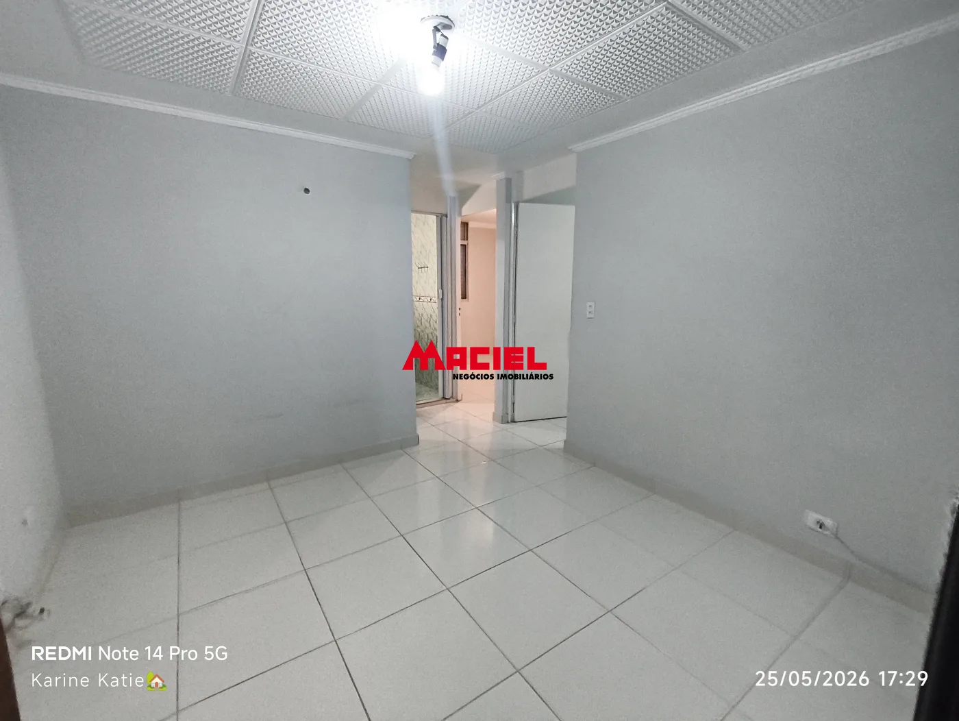 Alugar Apartamento / Padr&atilde;o em S&atilde;o Jos&eacute; dos Campos R$ 1.500,00 - Foto 3