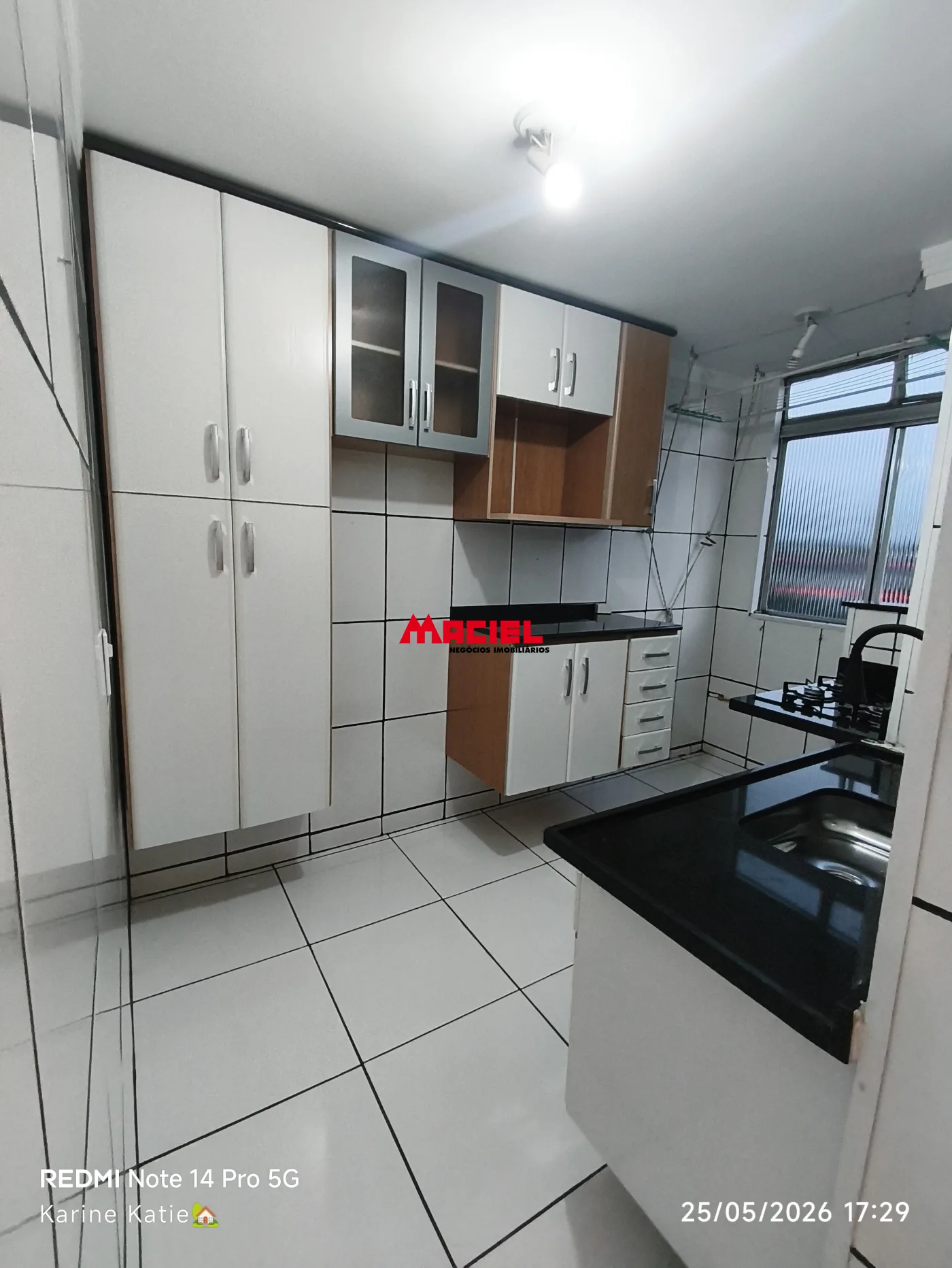 Alugar Apartamento / Padr&atilde;o em S&atilde;o Jos&eacute; dos Campos R$ 1.500,00 - Foto 7