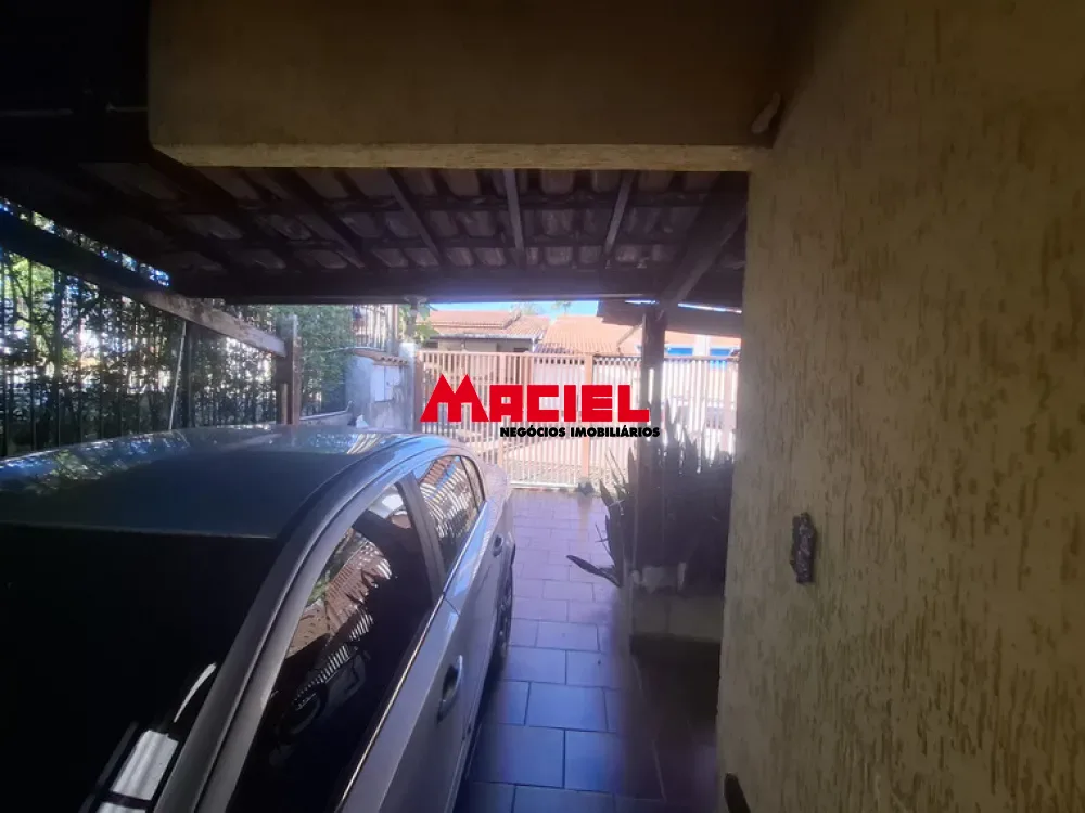 Alugar Casa / Padr&atilde;o em S&atilde;o Jos&eacute; dos Campos R$ 3.000,00 - Foto 1