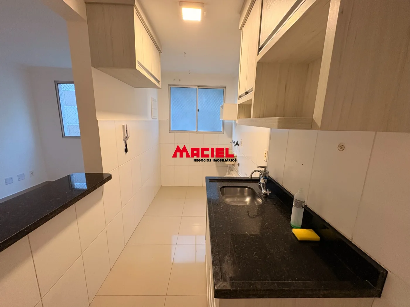 Alugar Apartamento / Padr&atilde;o em S&atilde;o Jos&eacute; dos Campos R$ 1.400,00 - Foto 10