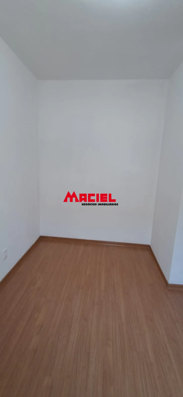 Alugar Apartamento / Padr&atilde;o em S&atilde;o Jos&eacute; dos Campos R$ 2.000,00 - Foto 8
