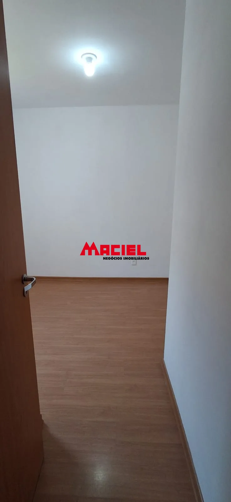 Alugar Apartamento / Padr&atilde;o em S&atilde;o Jos&eacute; dos Campos R$ 2.000,00 - Foto 11