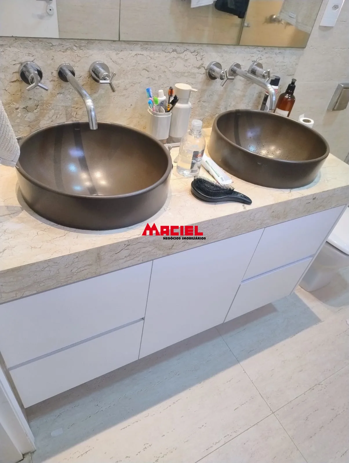 Comprar Casa / Padr&atilde;o em S&atilde;o Jos&eacute; dos Campos R$ 1.500.000,00 - Foto 18