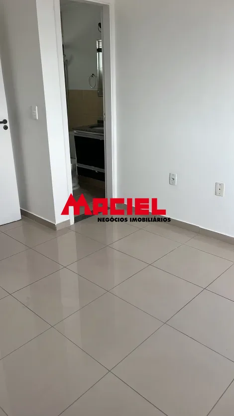 Alugar Apartamento / Padr&atilde;o em S&atilde;o Jos&eacute; dos Campos R$ 2.800,00 - Foto 3