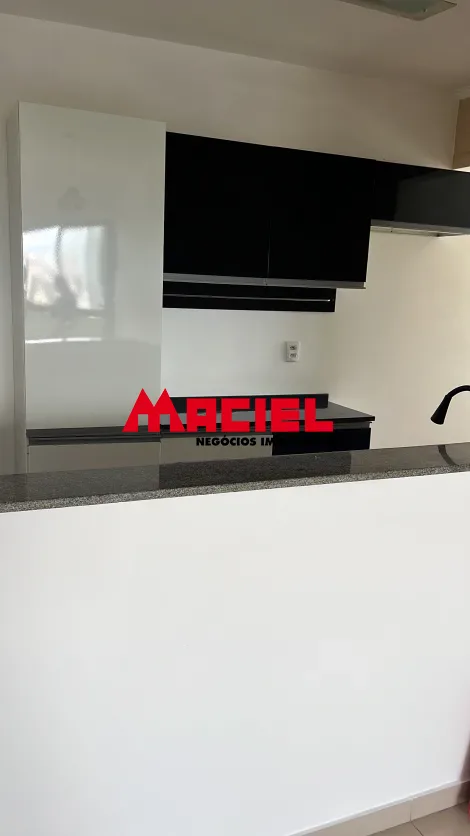 Alugar Apartamento / Padr&atilde;o em S&atilde;o Jos&eacute; dos Campos R$ 2.800,00 - Foto 12