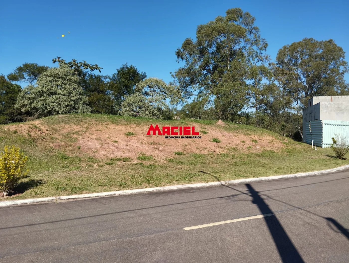 Comprar Terreno / Condom&iacute;nio em Jambeiro R$ 275.000,00 - Foto 1