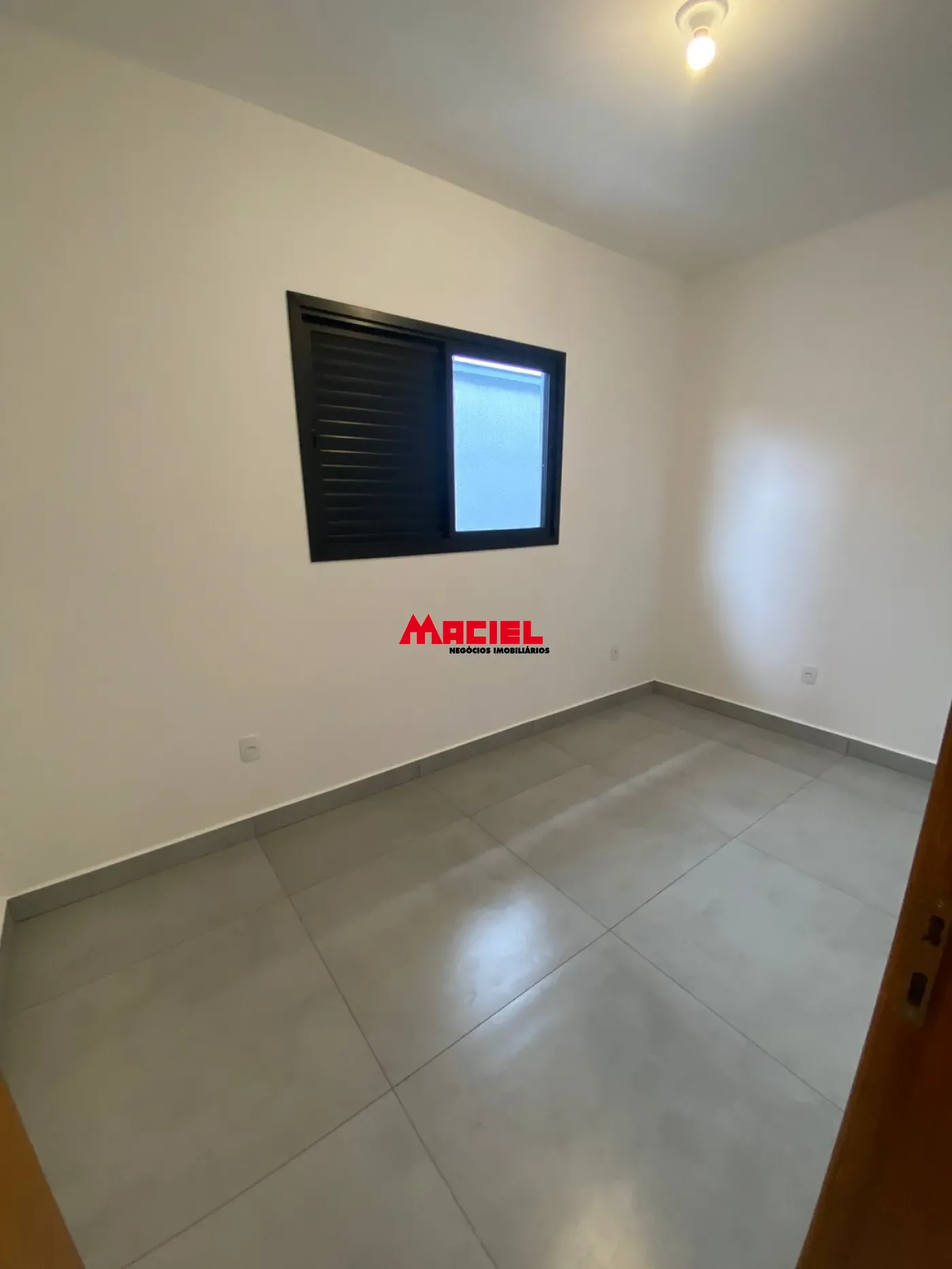 Comprar Casa / Padr&atilde;o em S&atilde;o Jos&eacute; dos Campos R$ 800.000,00 - Foto 7