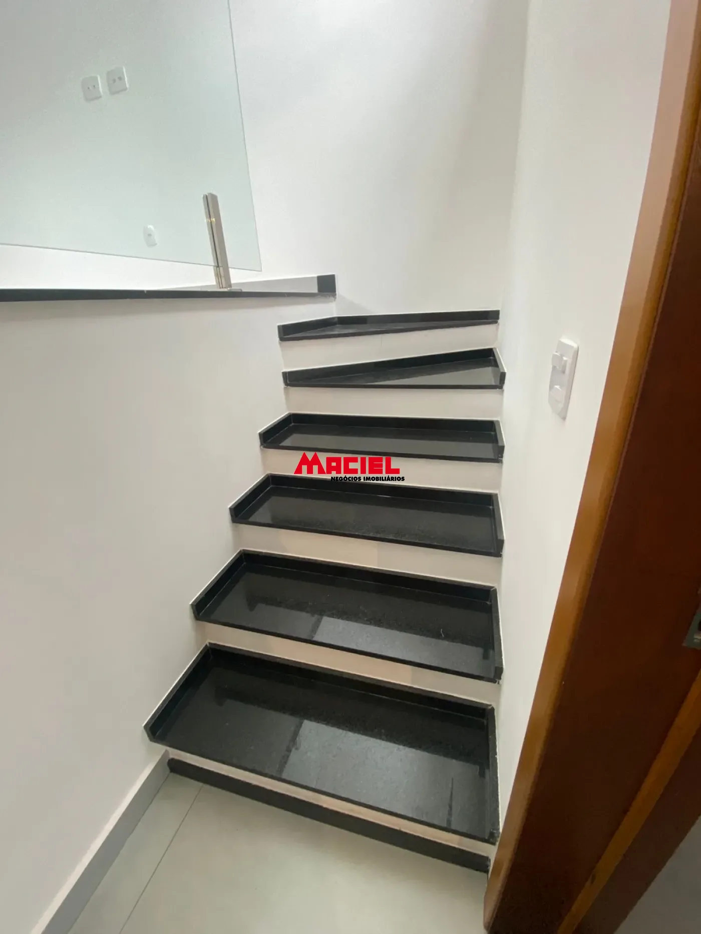 Comprar Casa / Padr&atilde;o em S&atilde;o Jos&eacute; dos Campos R$ 800.000,00 - Foto 17