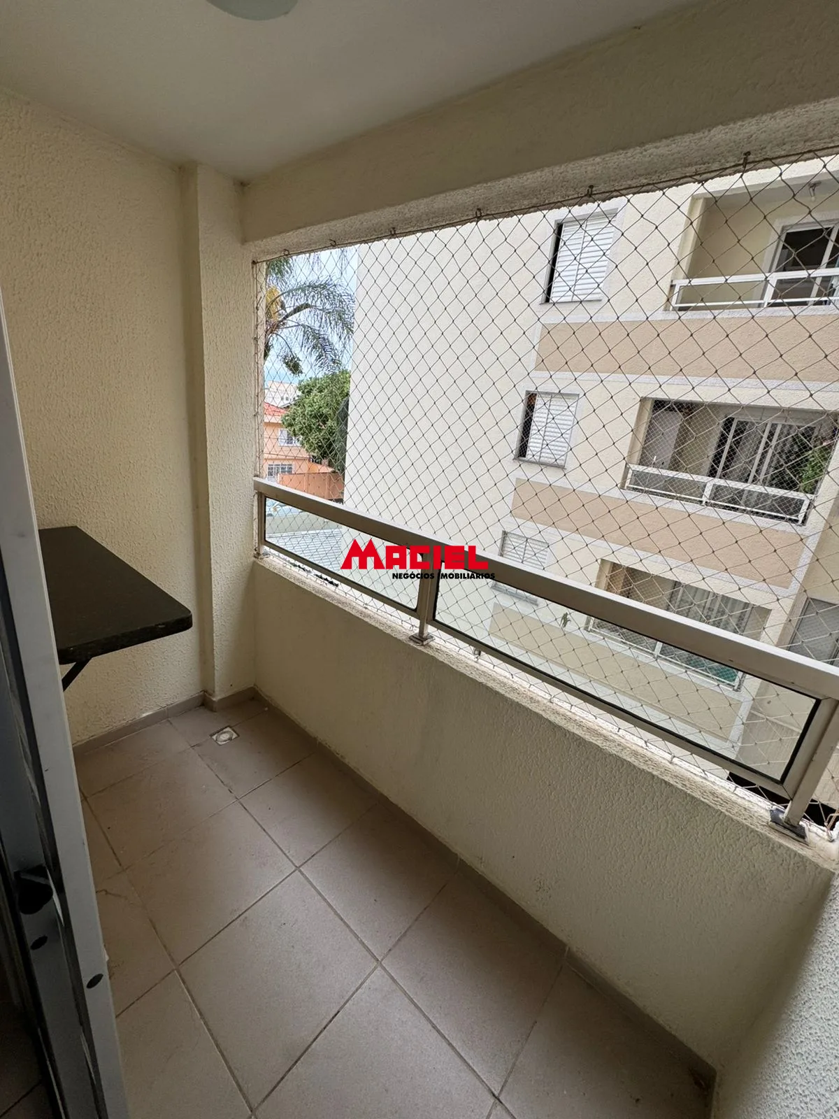 Alugar Apartamento / Padr&atilde;o em S&atilde;o Jos&eacute; dos Campos R$ 2.300,00 - Foto 2