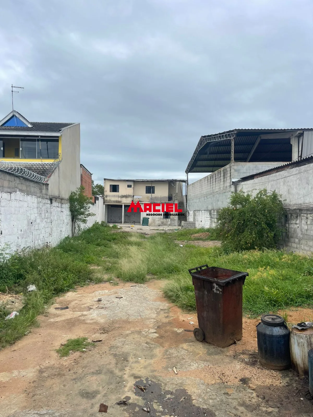 Comprar Comercial / Terreno em S&atilde;o Jos&eacute; dos Campos R$ 550.000,00 - Foto 1