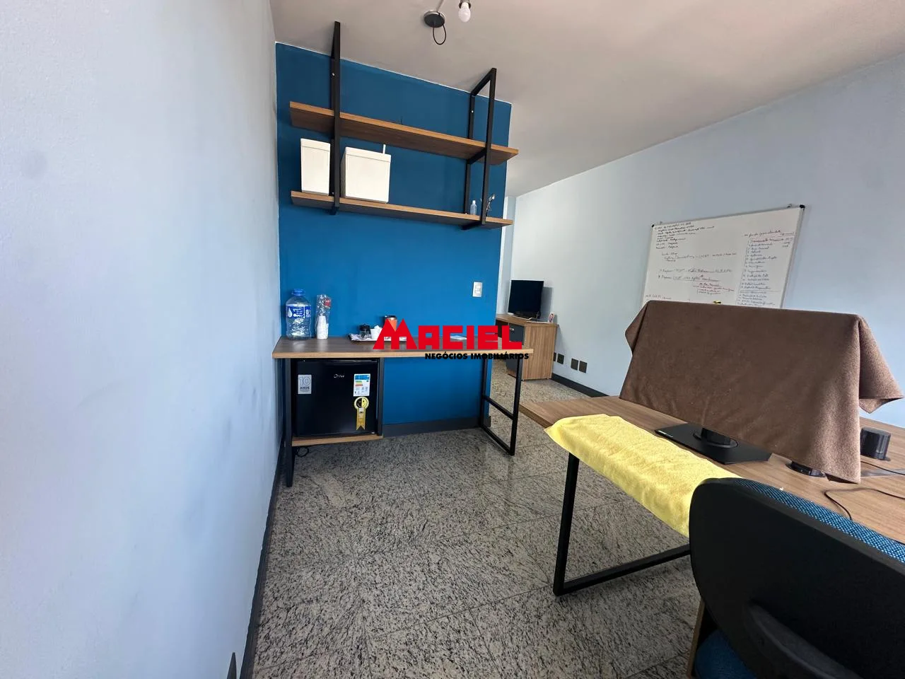 Comprar Comercial / Sala em S&atilde;o Jos&eacute; dos Campos R$ 140.000,00 - Foto 1