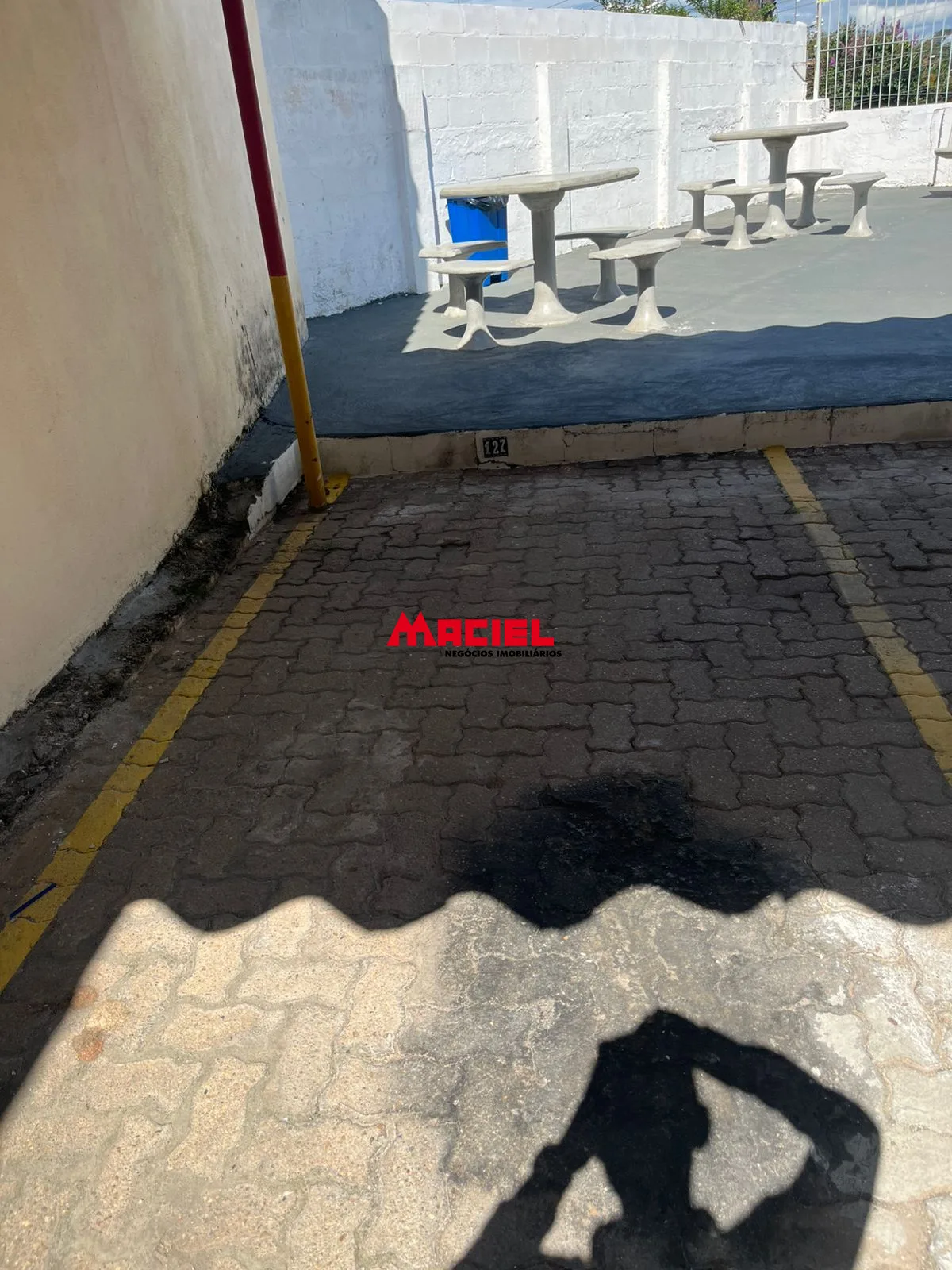 Alugar Apartamento / Padr&atilde;o em S&atilde;o Jos&eacute; dos Campos R$ 1.750,00 - Foto 2