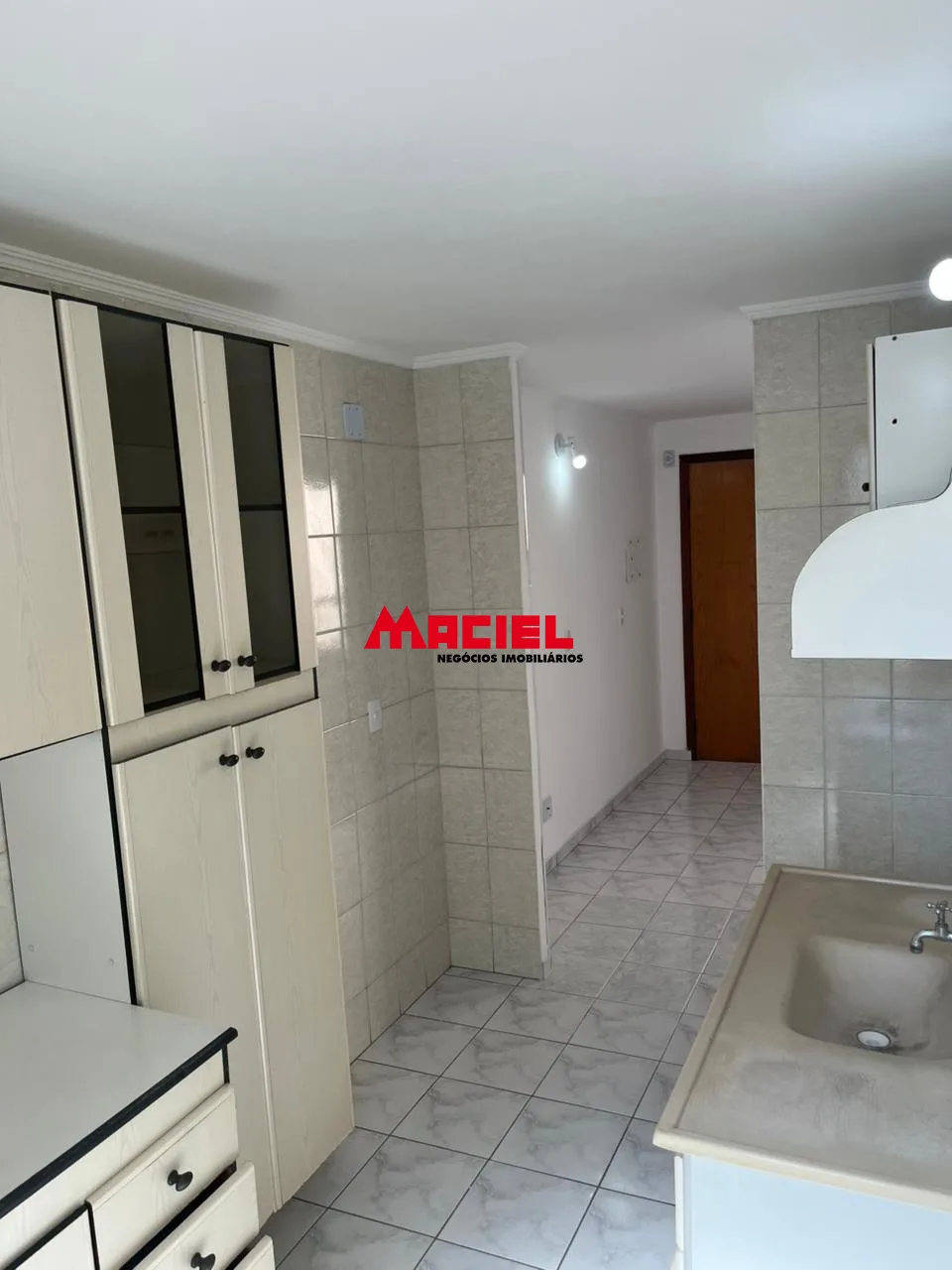 Alugar Apartamento / Padr&atilde;o em S&atilde;o Jos&eacute; dos Campos R$ 1.750,00 - Foto 9