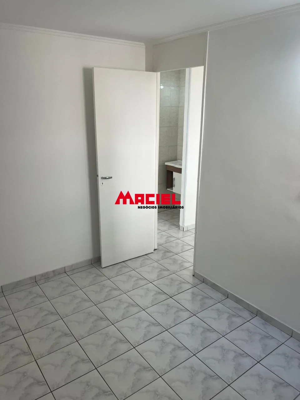 Alugar Apartamento / Padr&atilde;o em S&atilde;o Jos&eacute; dos Campos R$ 1.750,00 - Foto 13