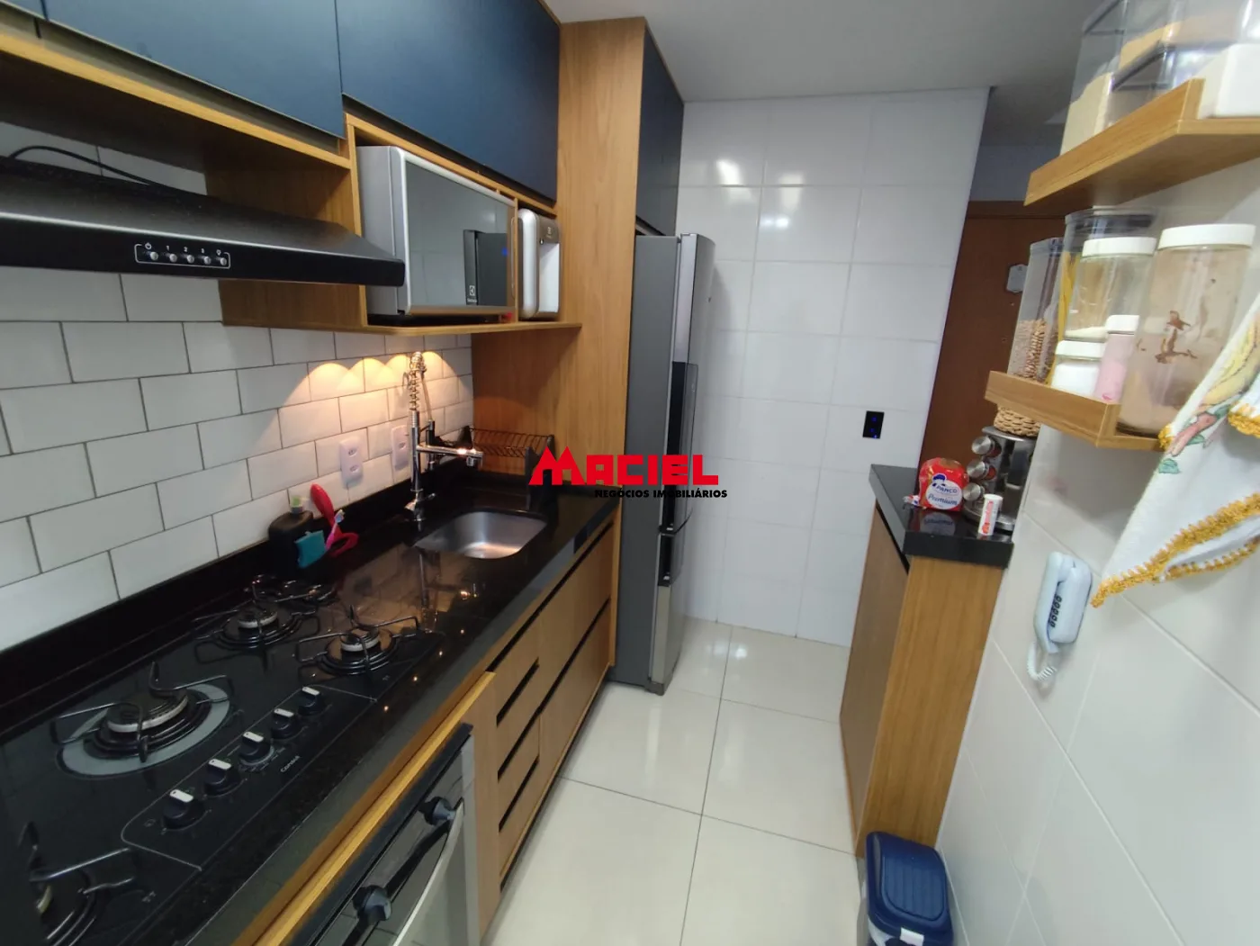 Comprar Apartamento / Padr&atilde;o em S&atilde;o Jos&eacute; dos Campos R$ 385.000,00 - Foto 3