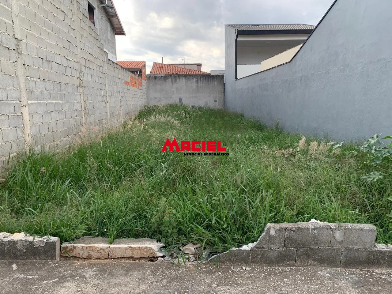 Comprar Terreno / Padr&atilde;o em S&atilde;o Jos&eacute; dos Campos R$ 255.000,00 - Foto 1