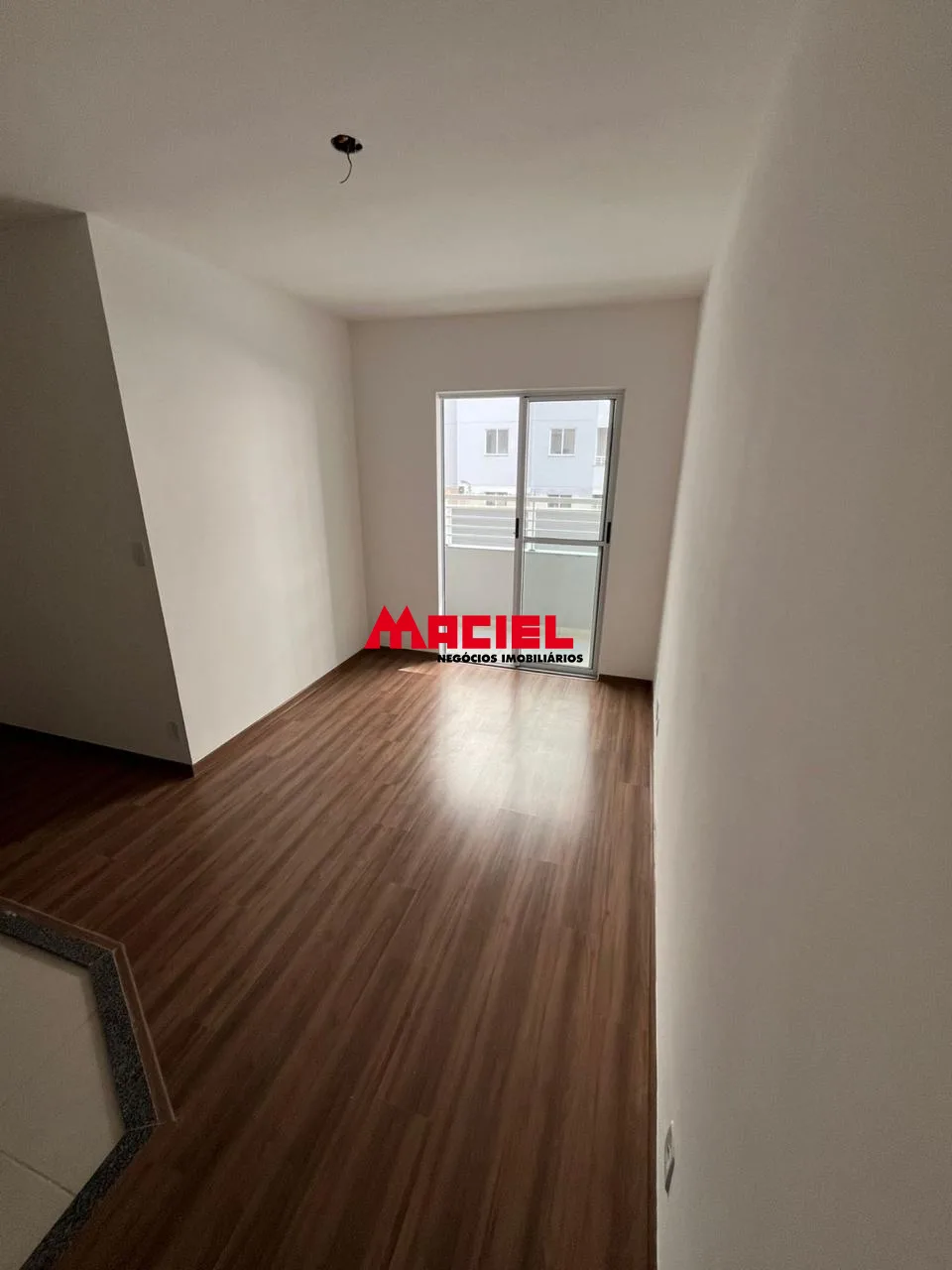 Alugar Apartamento / Padr&atilde;o em S&atilde;o Jos&eacute; dos Campos R$ 1.800,00 - Foto 1