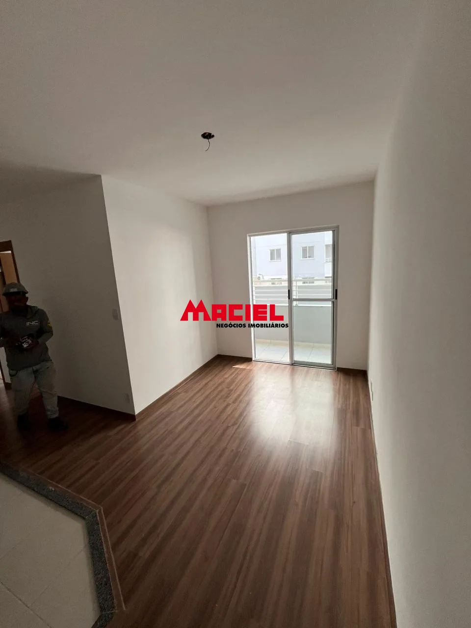 Alugar Apartamento / Padr&atilde;o em S&atilde;o Jos&eacute; dos Campos R$ 1.800,00 - Foto 3