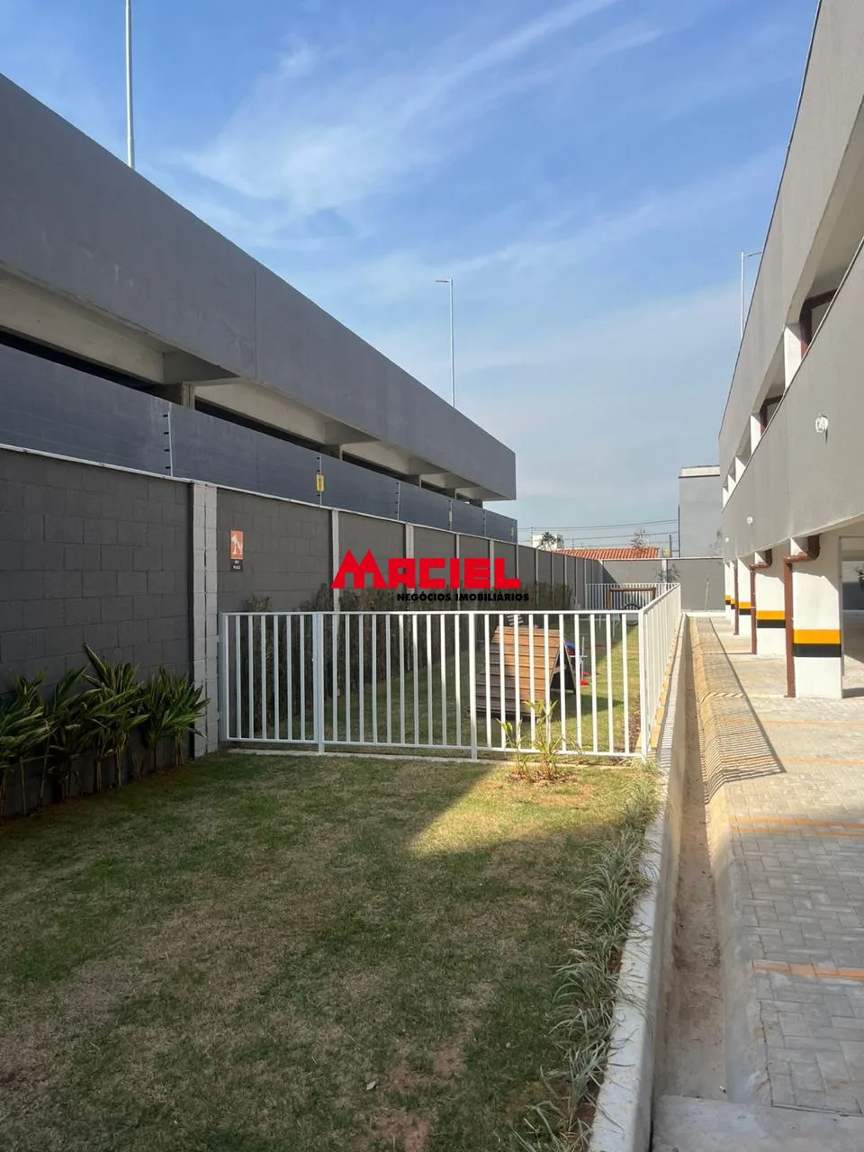 Alugar Apartamento / Padr&atilde;o em S&atilde;o Jos&eacute; dos Campos R$ 1.800,00 - Foto 19