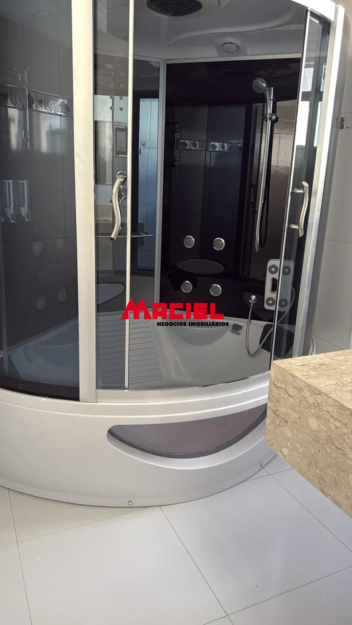 Comprar Casa / Sobrado em Jacare&iacute; R$ 1.370.000,00 - Foto 2