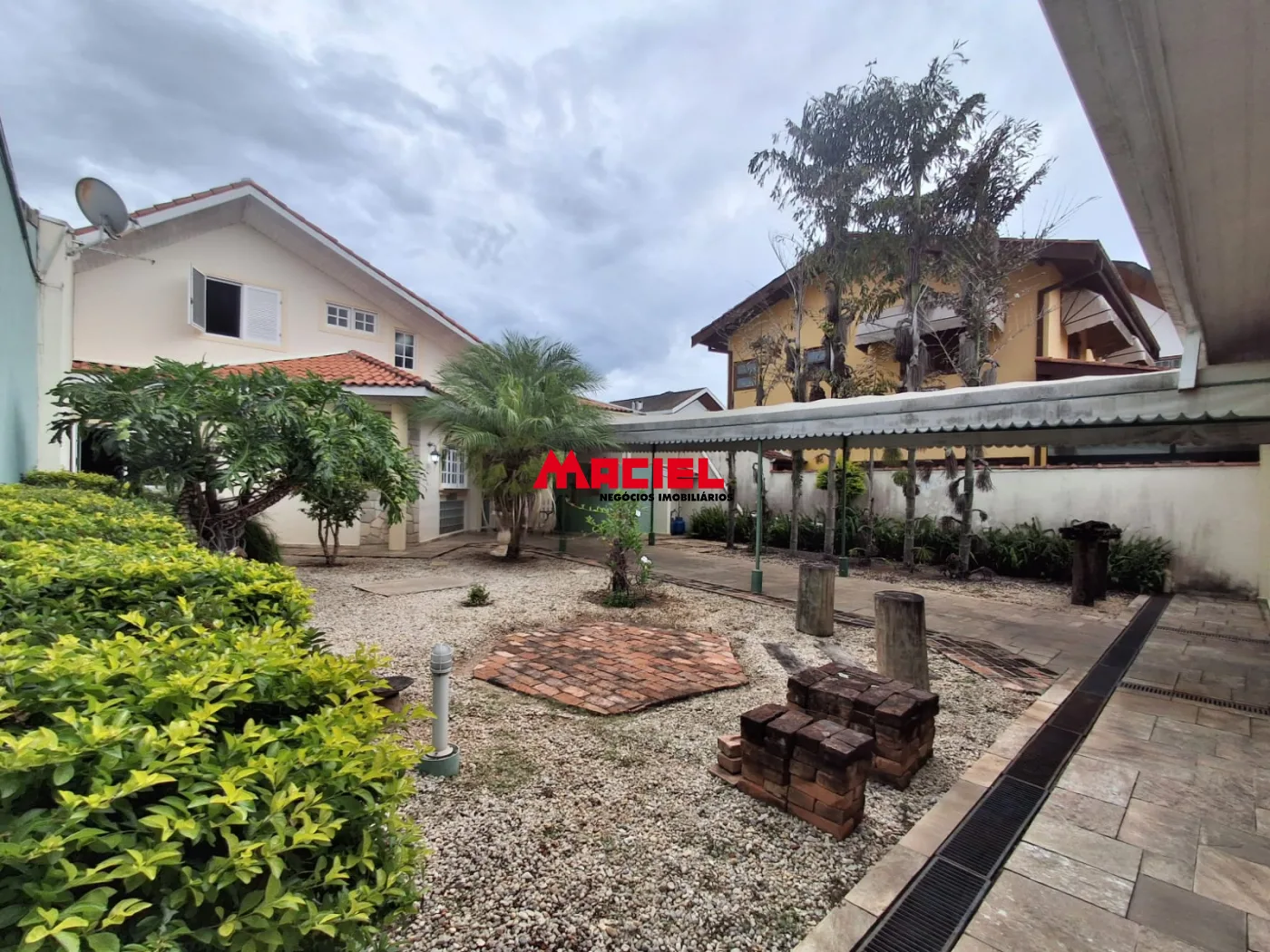 Comprar Casa / Condom&iacute;nio em S&atilde;o Jos&eacute; dos Campos R$ 1.300.000,00 - Foto 15