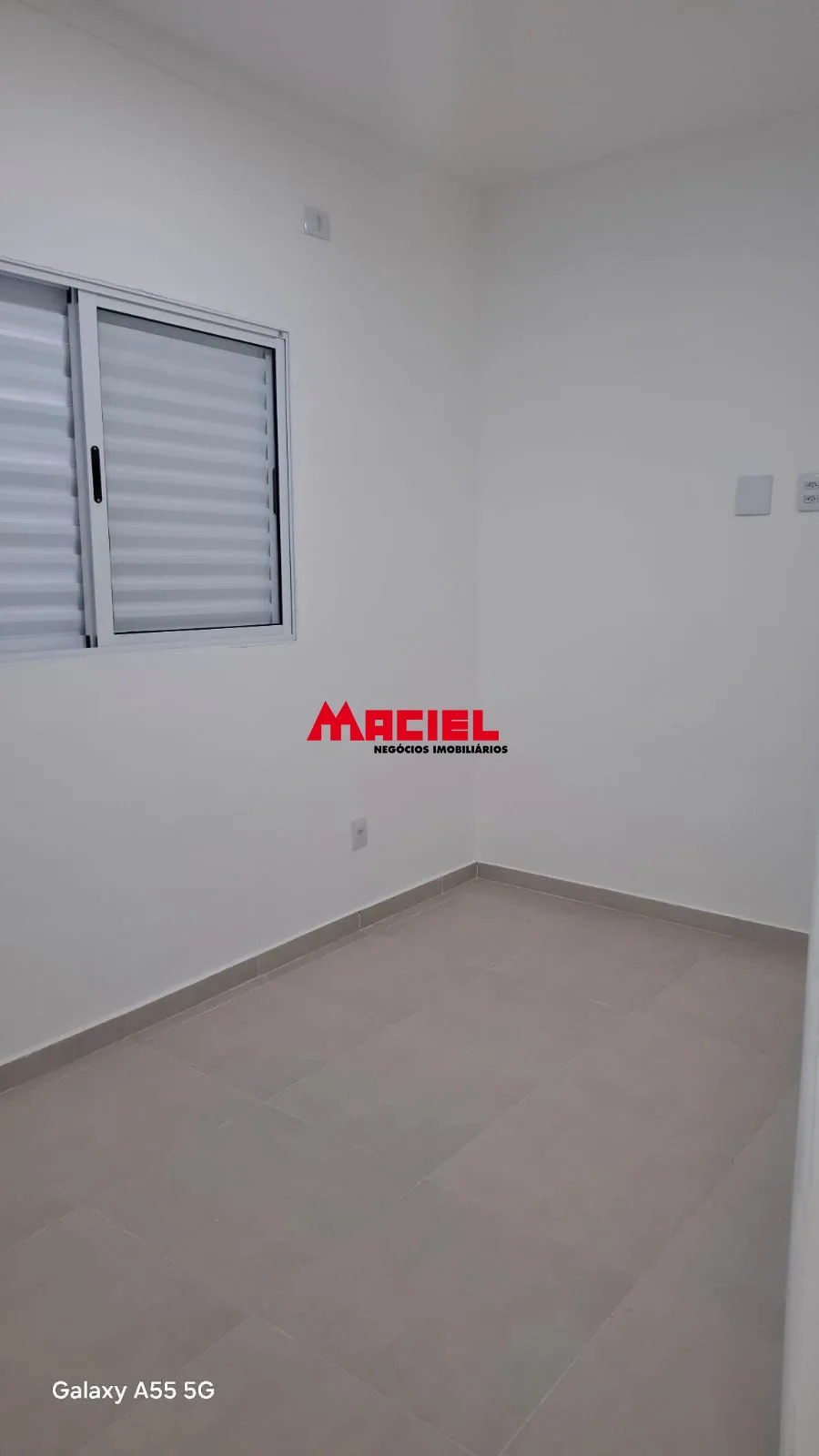 Comprar Casa / Padr&atilde;o em Ca&ccedil;apava R$ 400.000,00 - Foto 4