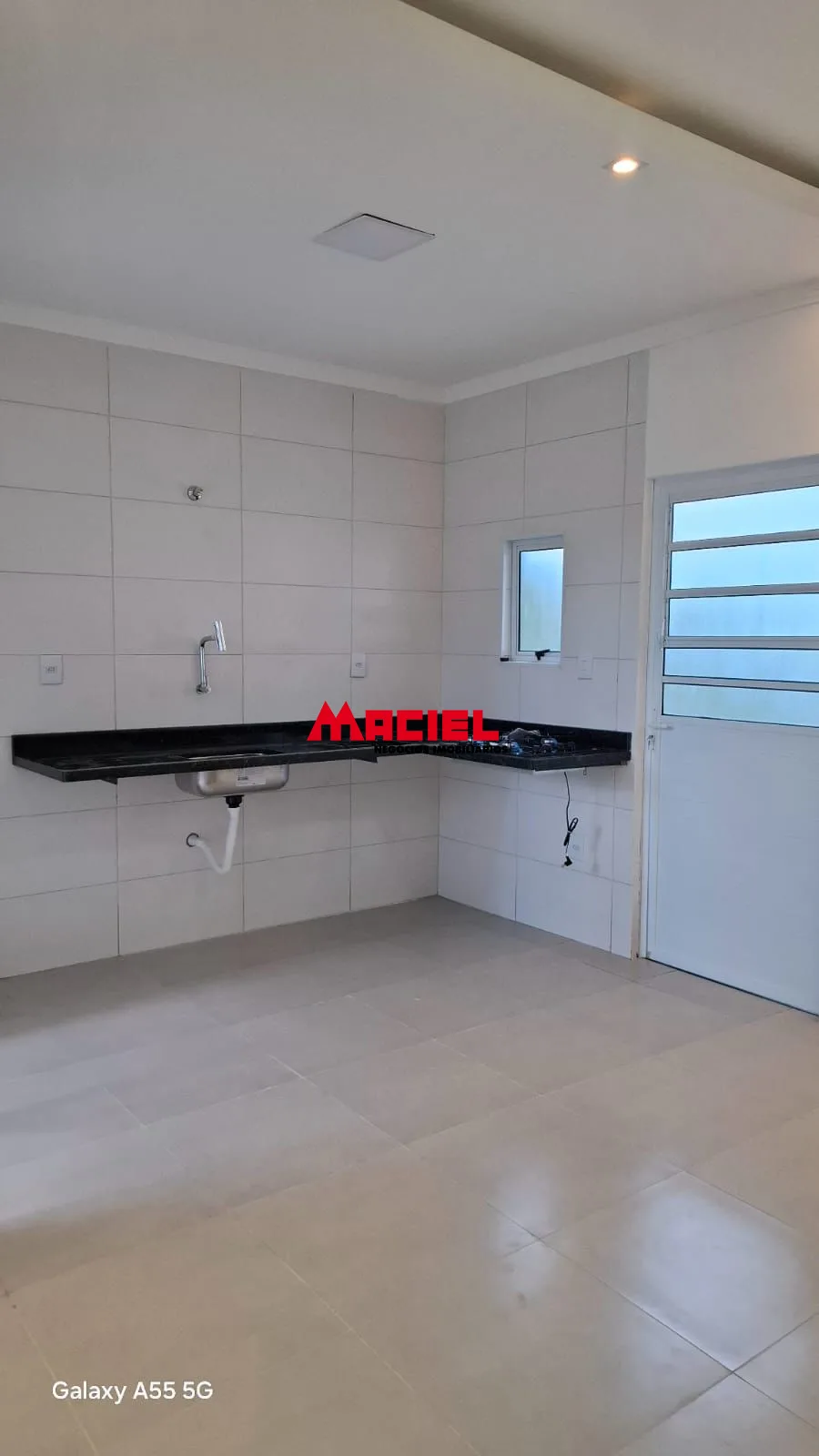 Comprar Casa / Padr&atilde;o em Ca&ccedil;apava R$ 400.000,00 - Foto 17