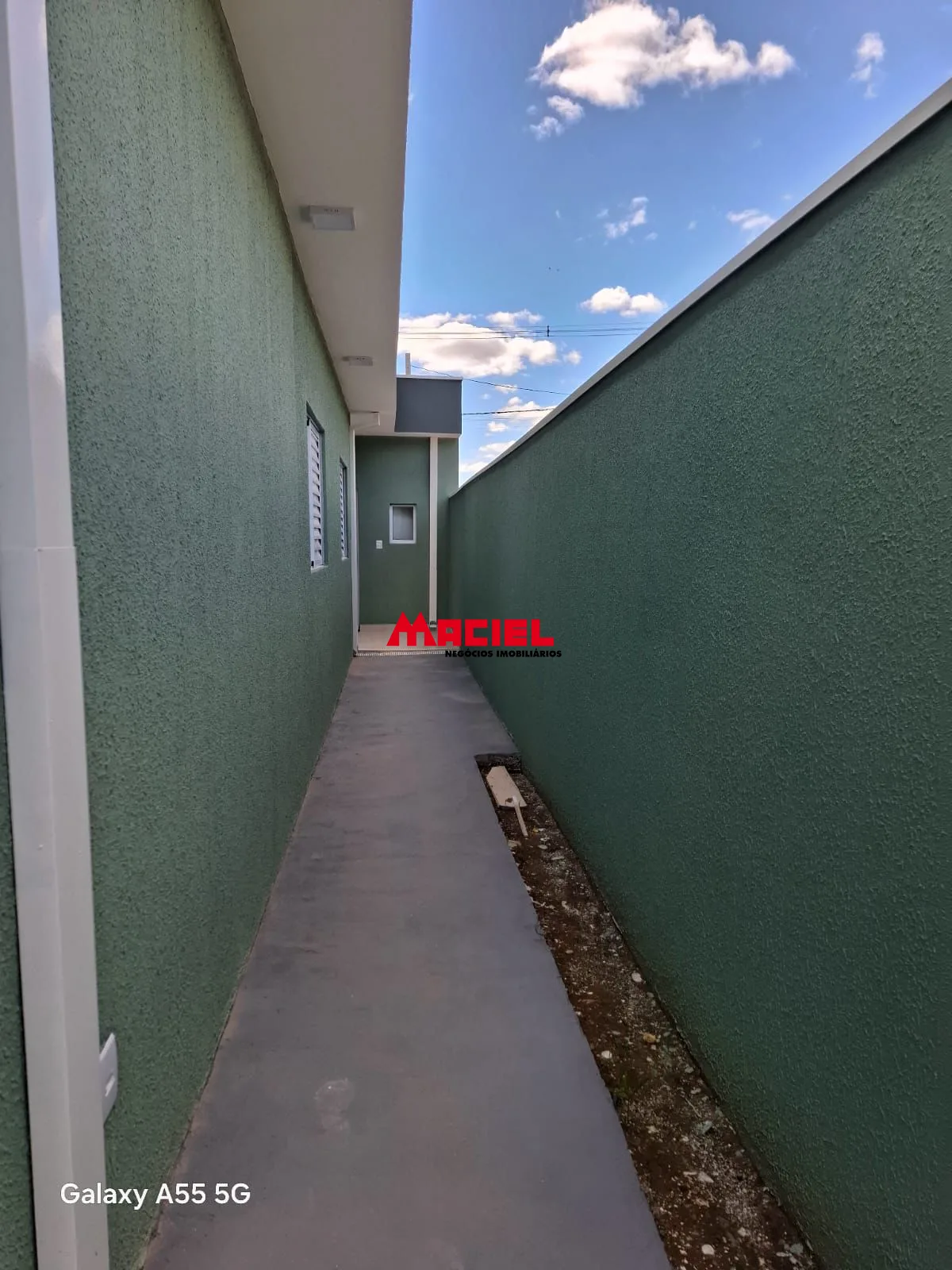 Comprar Casa / Padr&atilde;o em Ca&ccedil;apava R$ 400.000,00 - Foto 27