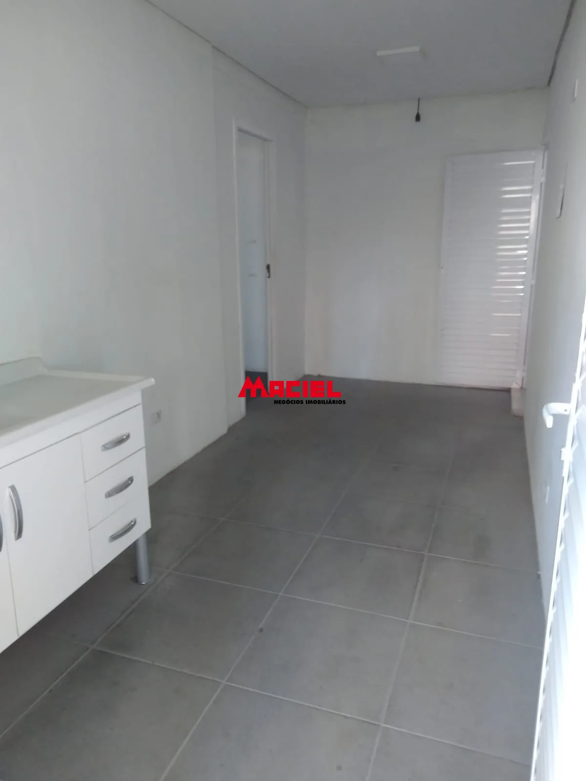 Alugar Comercial / Ponto Comercial em S&atilde;o Jos&eacute; dos Campos R$ 18.000,00 - Foto 9