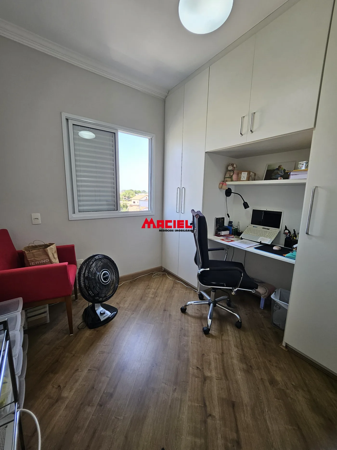 Alugar Apartamento / Mobiliado em S&atilde;o Jos&eacute; dos Campos R$ 3.300,00 - Foto 9