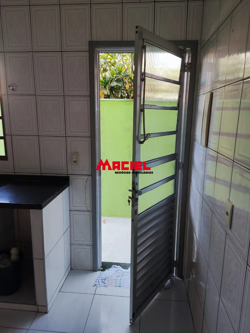 Comprar Casa / Padr&atilde;o em S&atilde;o Jos&eacute; dos Campos R$ 340.000,00 - Foto 10