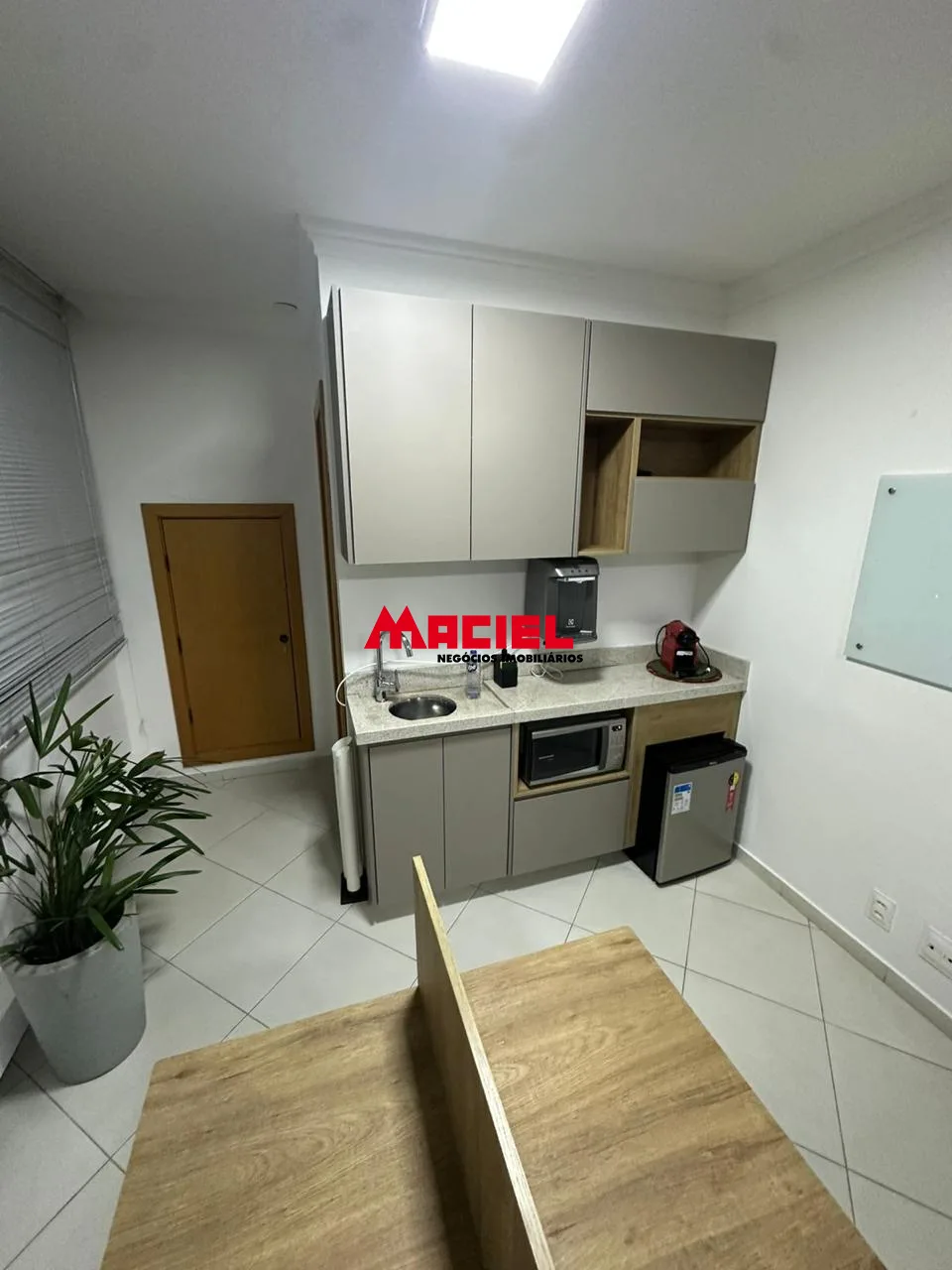 Comprar Comercial / Sal&atilde;o em Condom&iacute;nio em S&atilde;o Jos&eacute; dos Campos R$ 290.000,00 - Foto 11