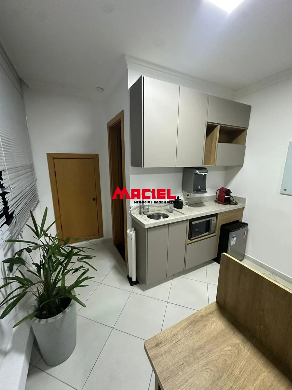 Comprar Comercial / Sal&atilde;o em Condom&iacute;nio em S&atilde;o Jos&eacute; dos Campos R$ 290.000,00 - Foto 15