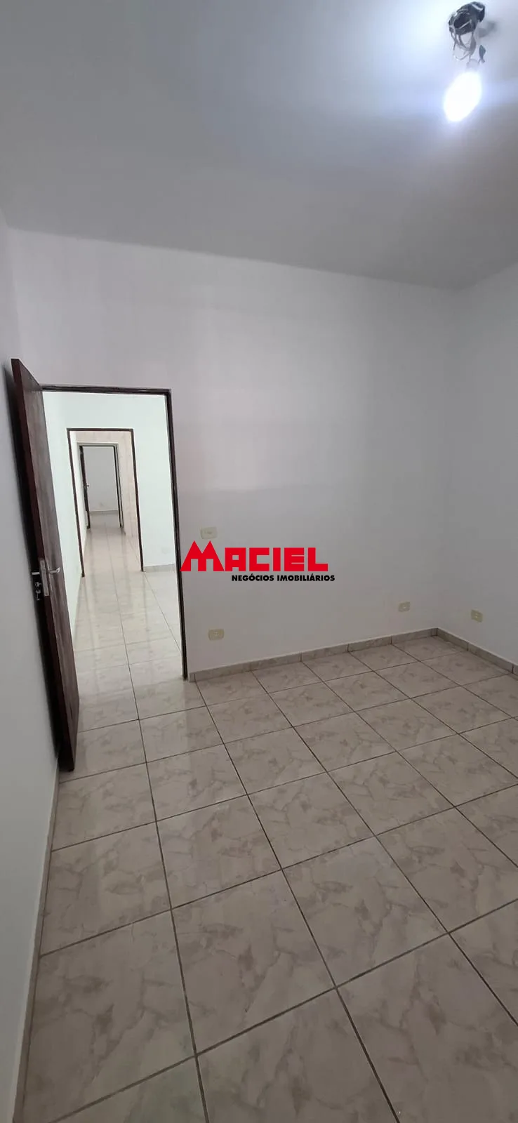 Comprar Casa / Padr&atilde;o em S&atilde;o Jos&eacute; dos Campos R$ 325.000,00 - Foto 4