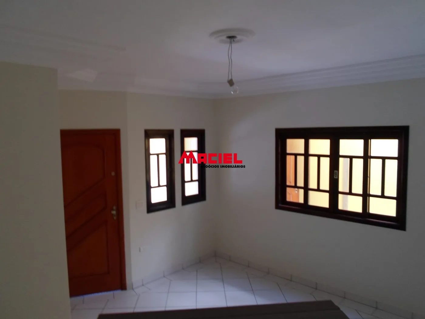 Comprar Casa / Padr&atilde;o em S&atilde;o Jos&eacute; dos Campos R$ 713.000,00 - Foto 2