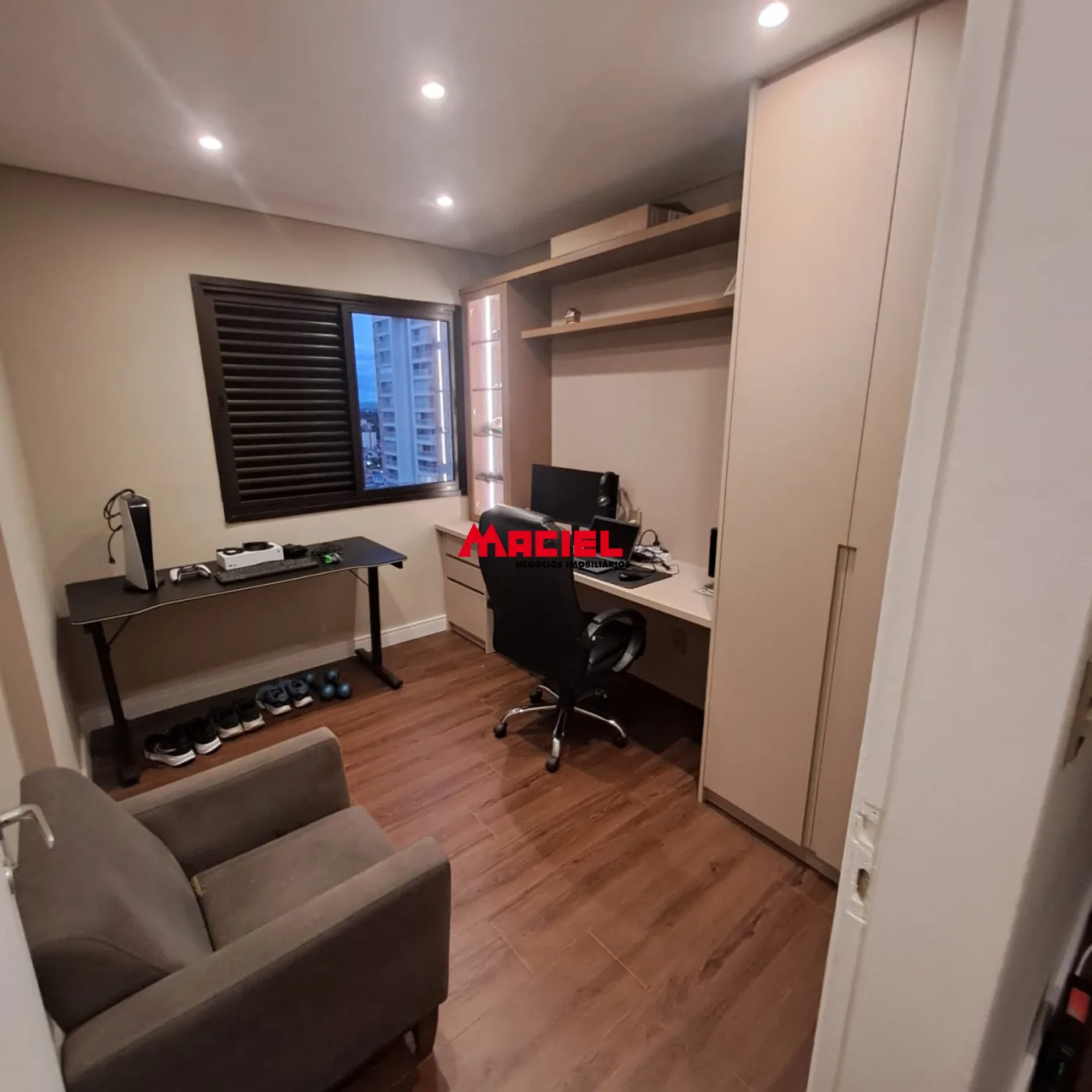 Comprar Apartamento / Padr&atilde;o em S&atilde;o Jos&eacute; dos Campos R$ 900.000,00 - Foto 4