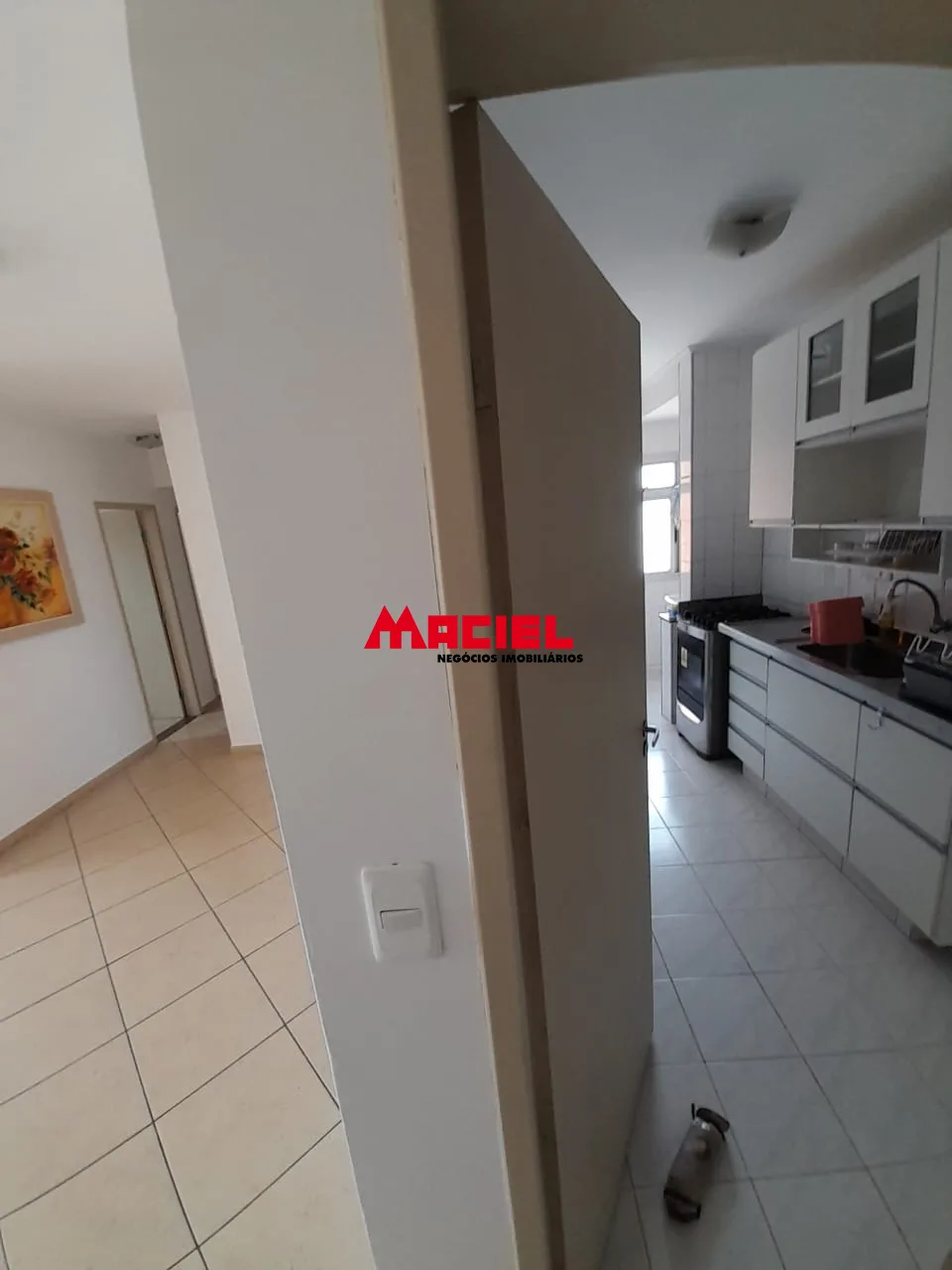 Alugar Apartamento / Padr&atilde;o em S&atilde;o Jos&eacute; dos Campos R$ 2.700,00 - Foto 2