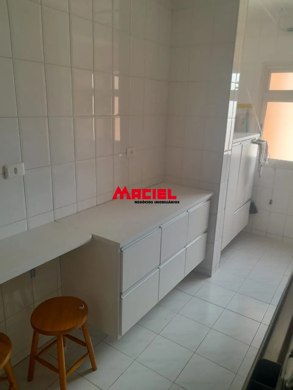 Alugar Apartamento / Padr&atilde;o em S&atilde;o Jos&eacute; dos Campos R$ 2.700,00 - Foto 9