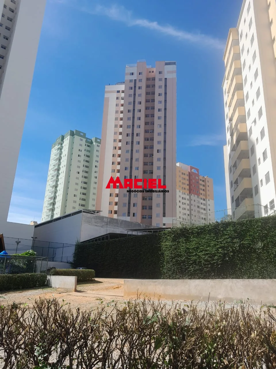 Alugar Apartamento / Padr&atilde;o em S&atilde;o Jos&eacute; dos Campos R$ 2.700,00 - Foto 14